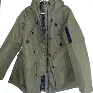 Madden Girl utility jacket. Lots of (giant) pockets and storage. Size XL. New